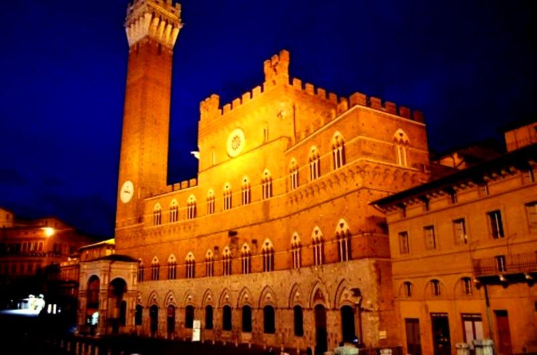 دانشگاه سیه نا (University of Siena)