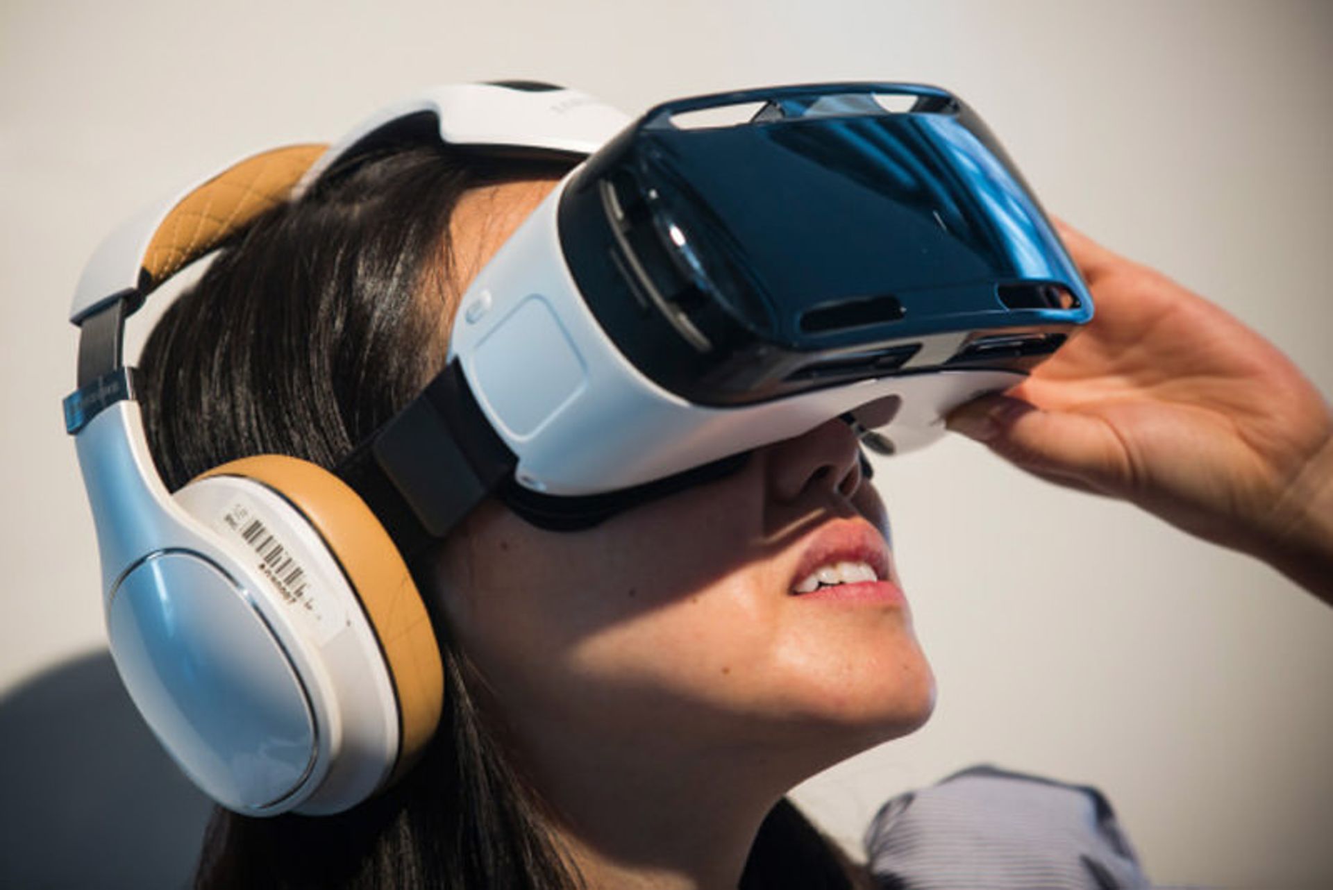 VR