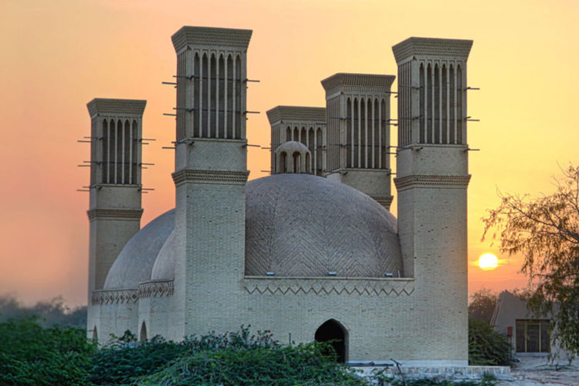 آب انبار کیش