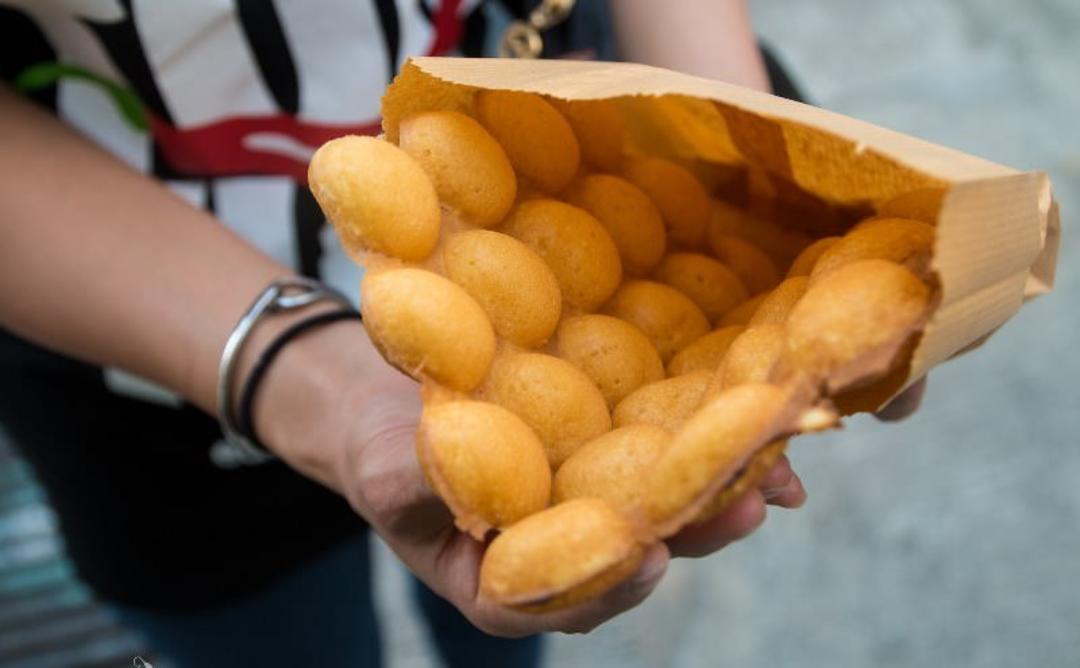 وافل تخم‌مرغ  (Egg waffle)