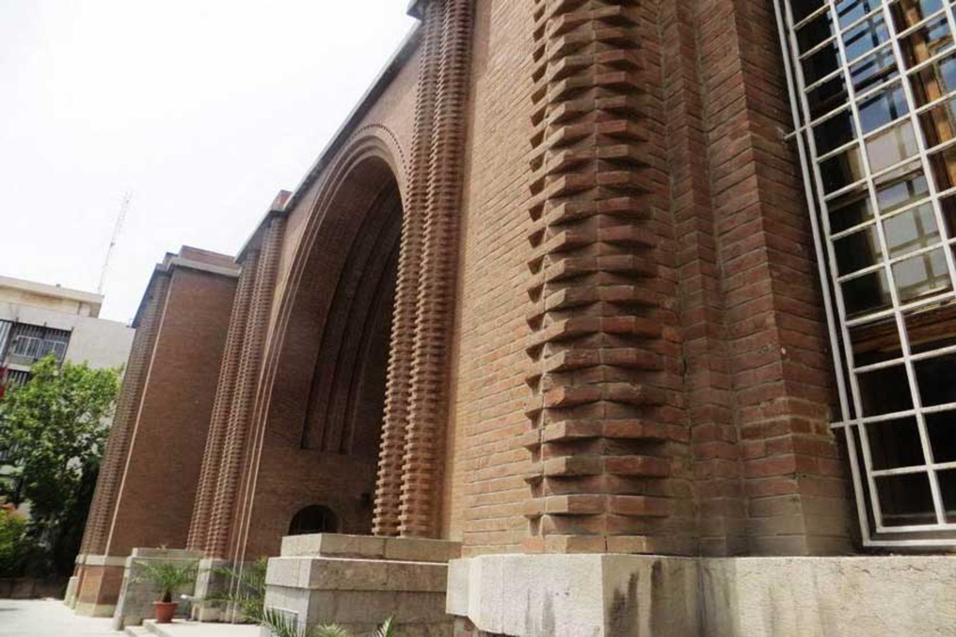 کلاهخود ۲۰۰۰ ساله در موزه ملی ایران