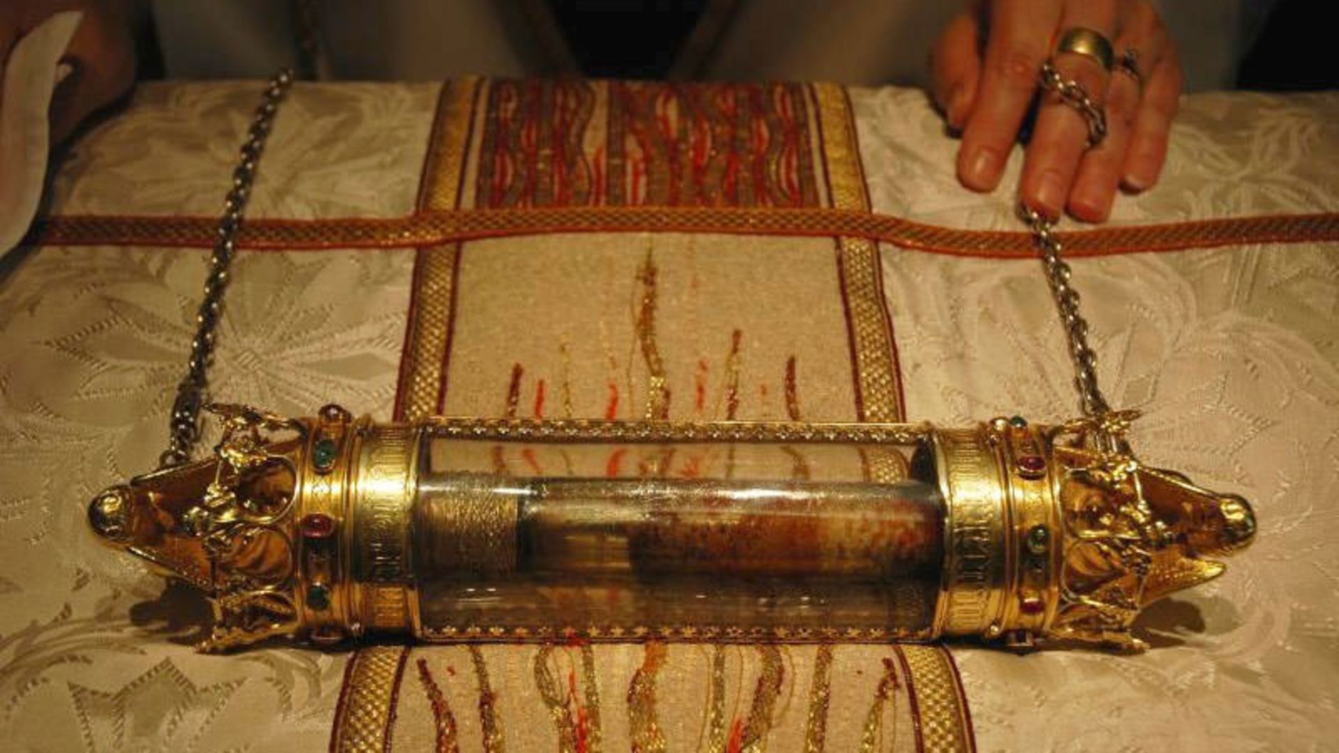 کلیسای خون مقدس