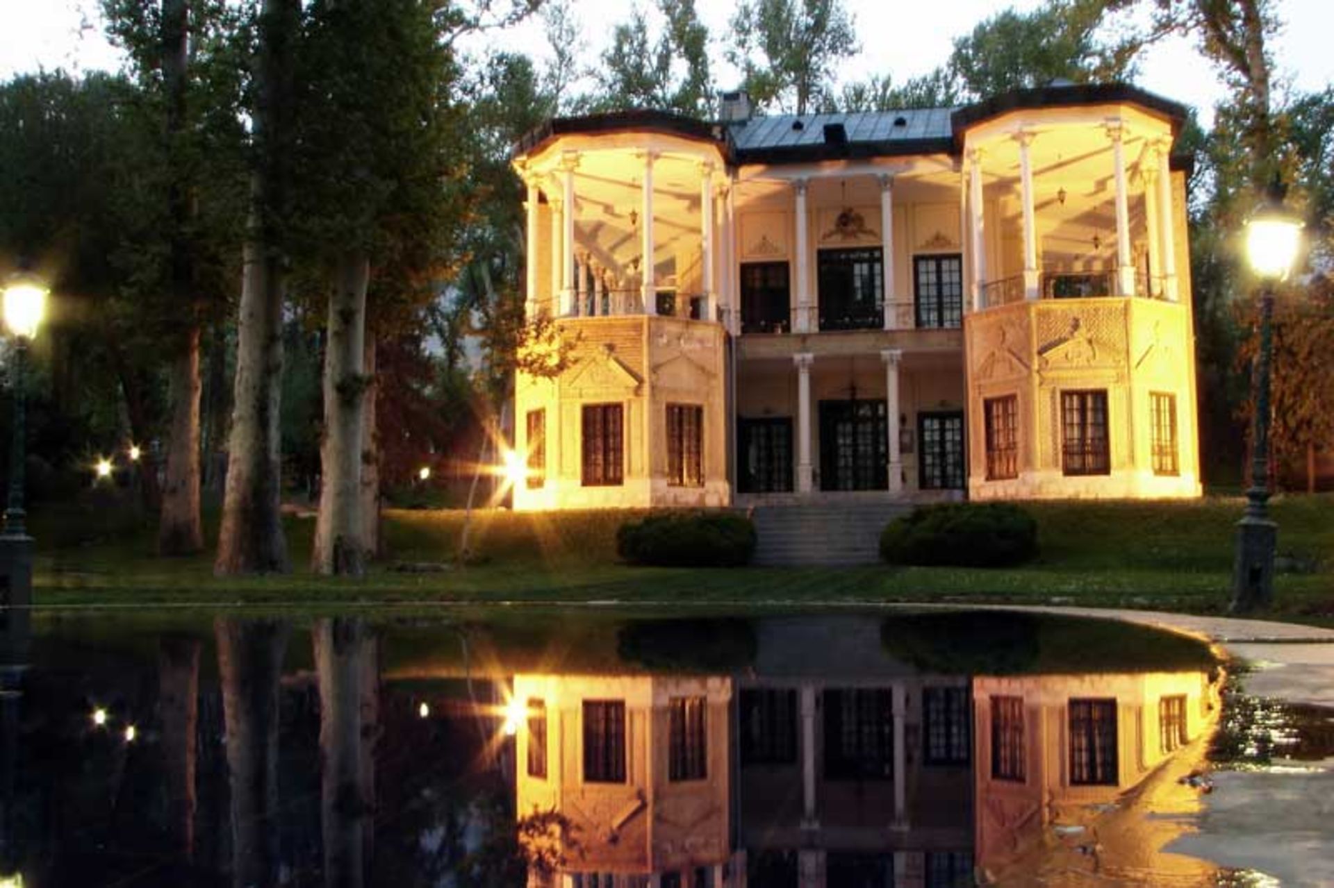 ساعات کاری کاخ نیاوران در رمضان