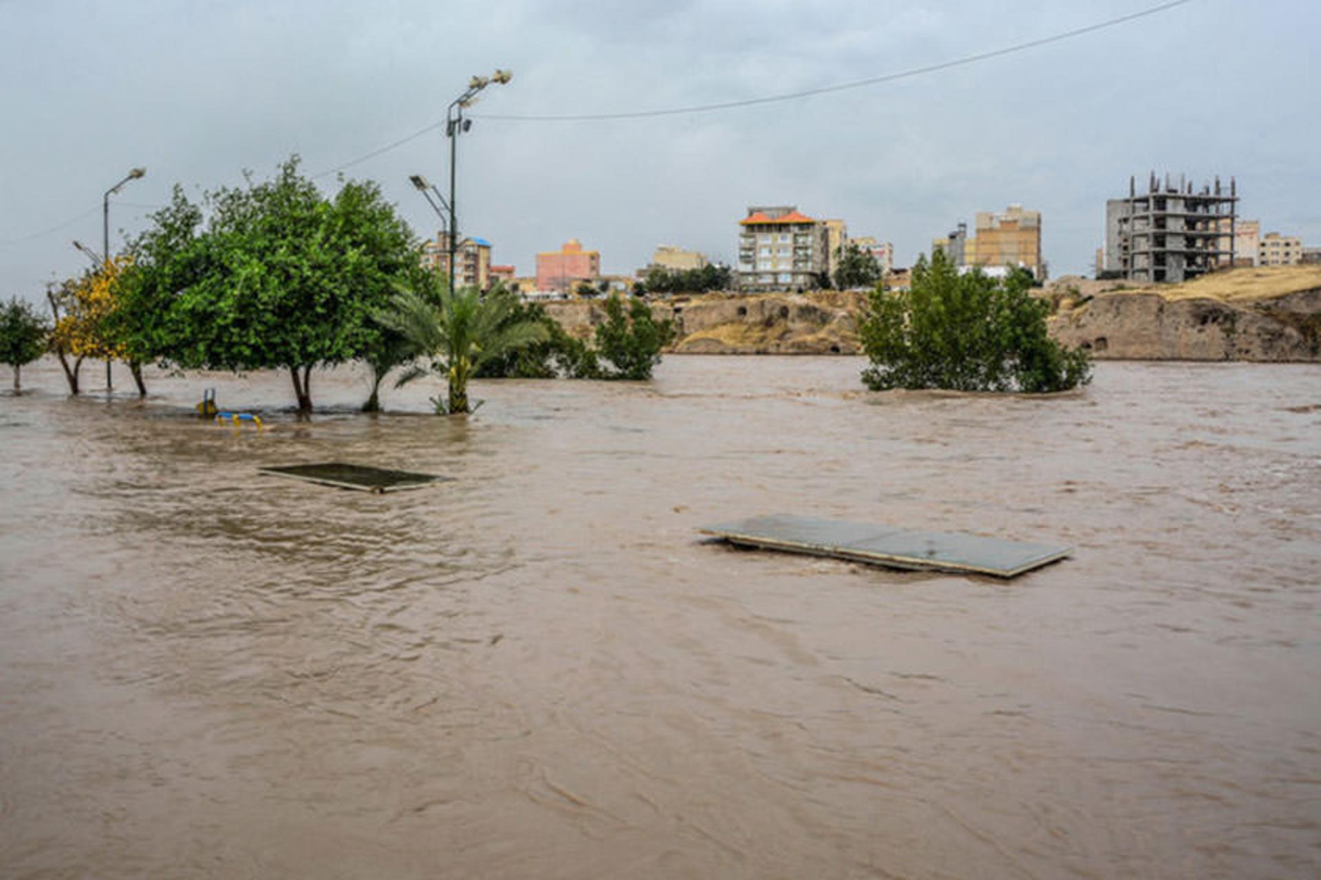 سیل