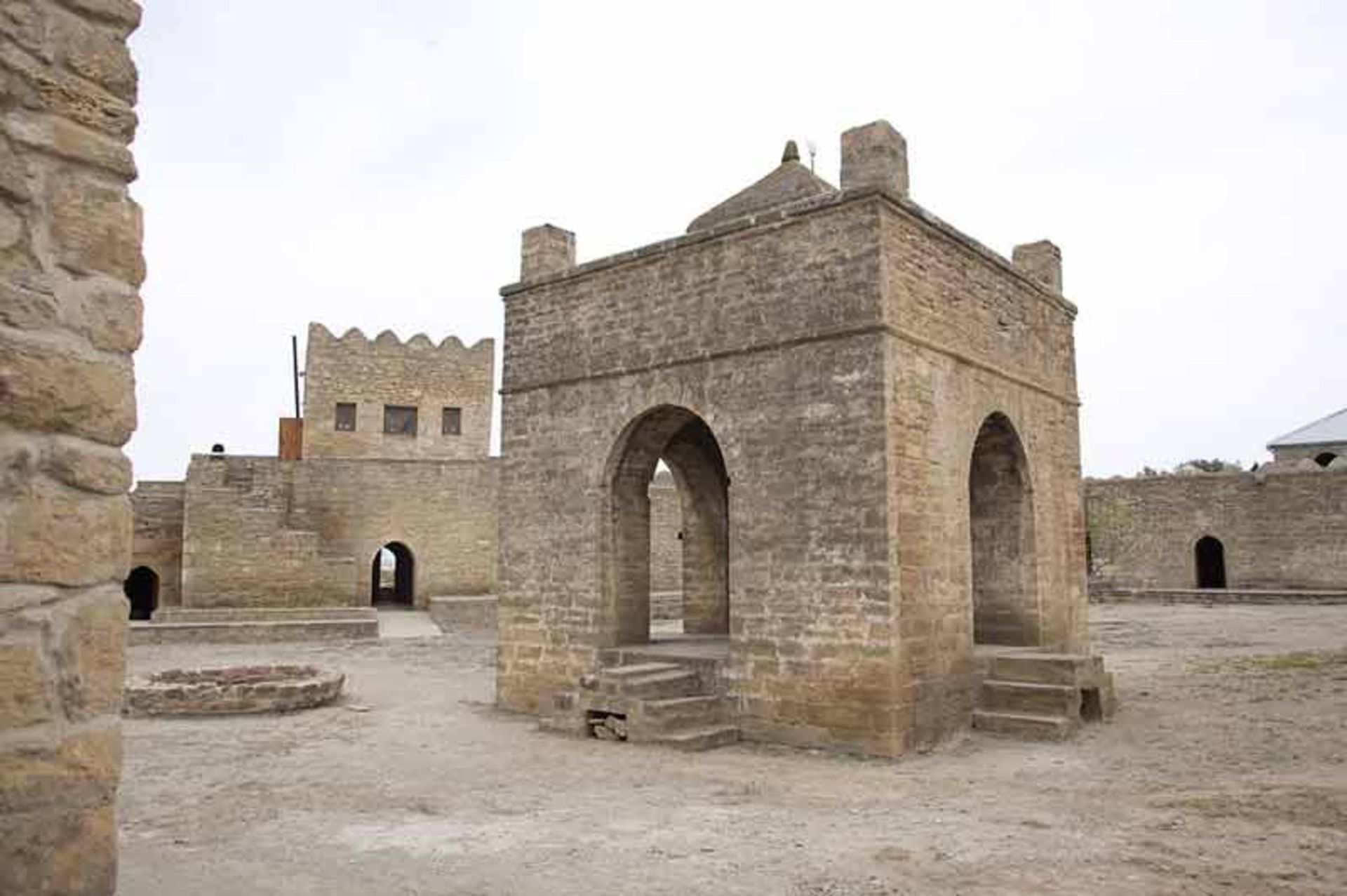 آتشگاه باکو
