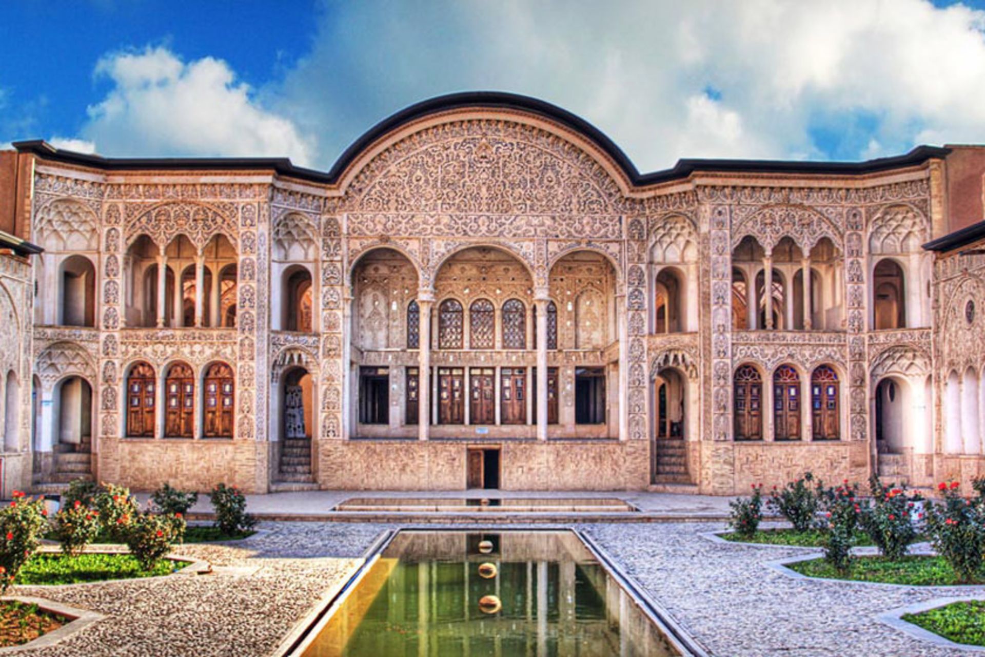 خانه بروجردی ها.