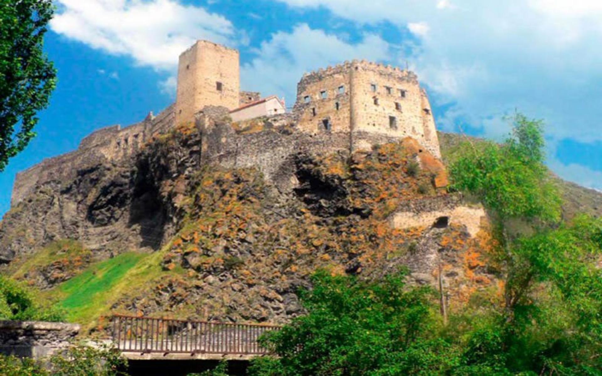 قلعه Khertvisi سفر به گرجستان