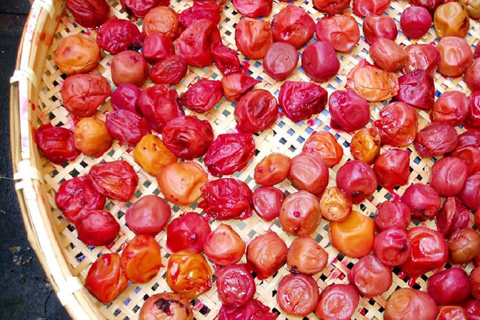 میوه بومی ژاپن