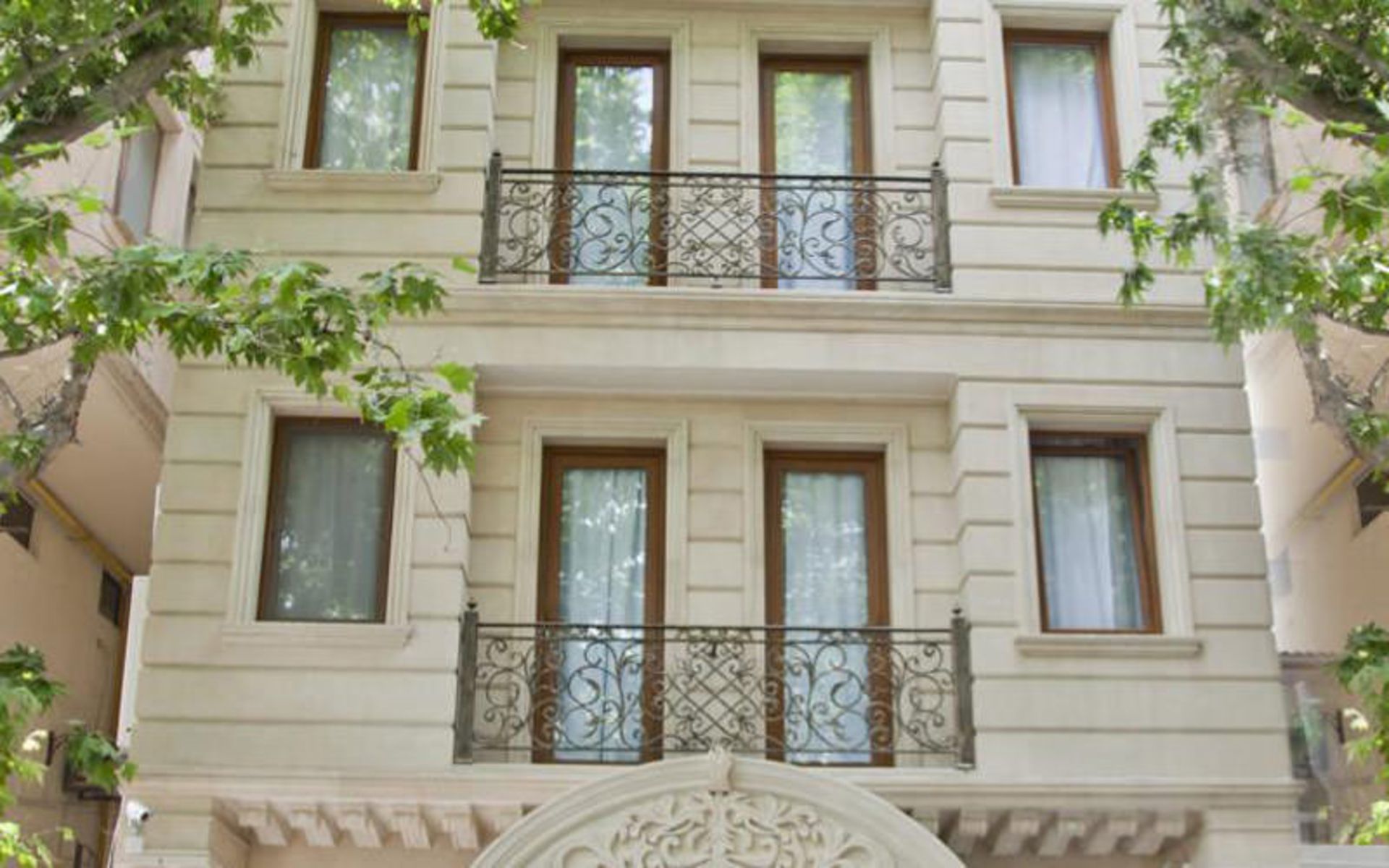 هتل کرات این (Karat Inn Hotel)-هتل های ارزان باکو