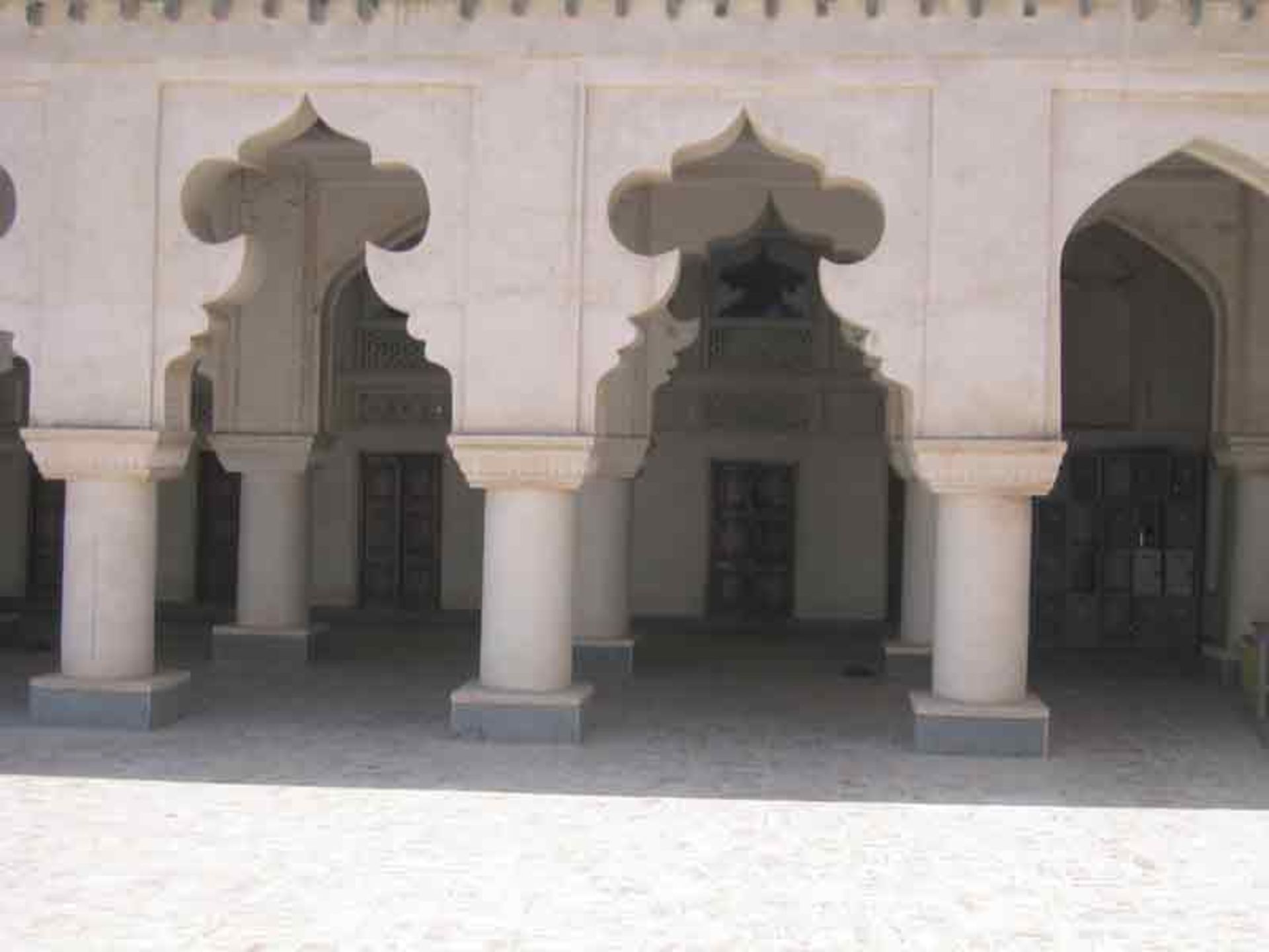 مسجد ملک بن عباس 