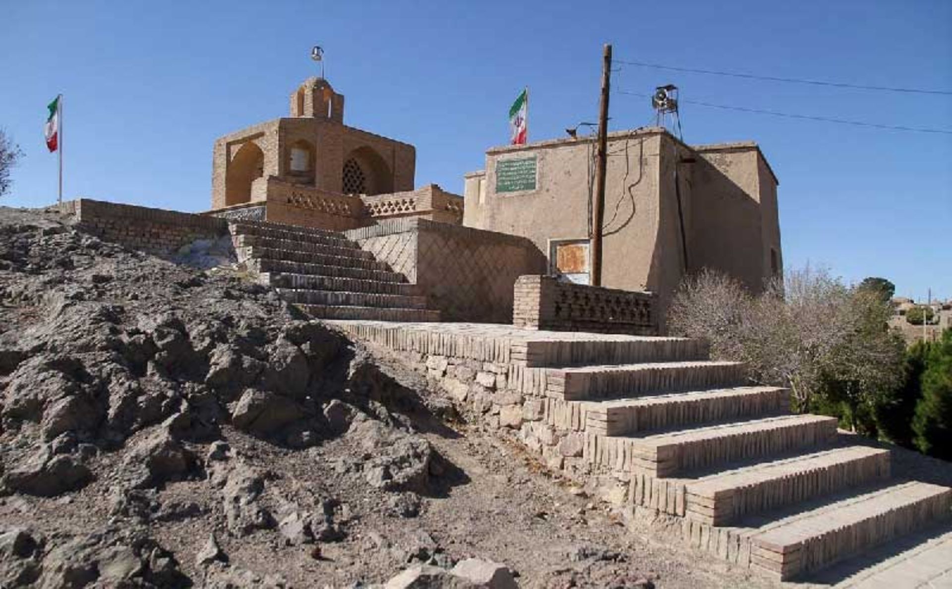 آرامگاه ابن حسام خوسفی