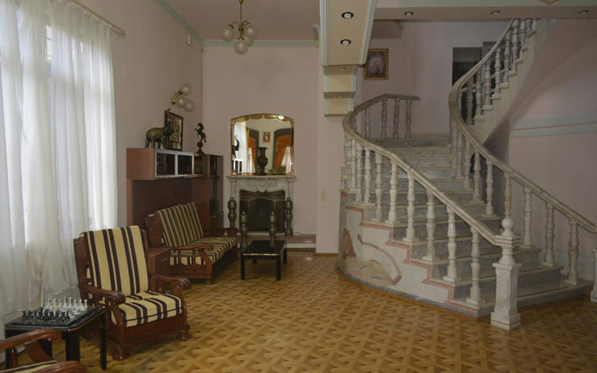 هتل باکو پلس (Baku Palace Hotel)- هتل ارزان باکو