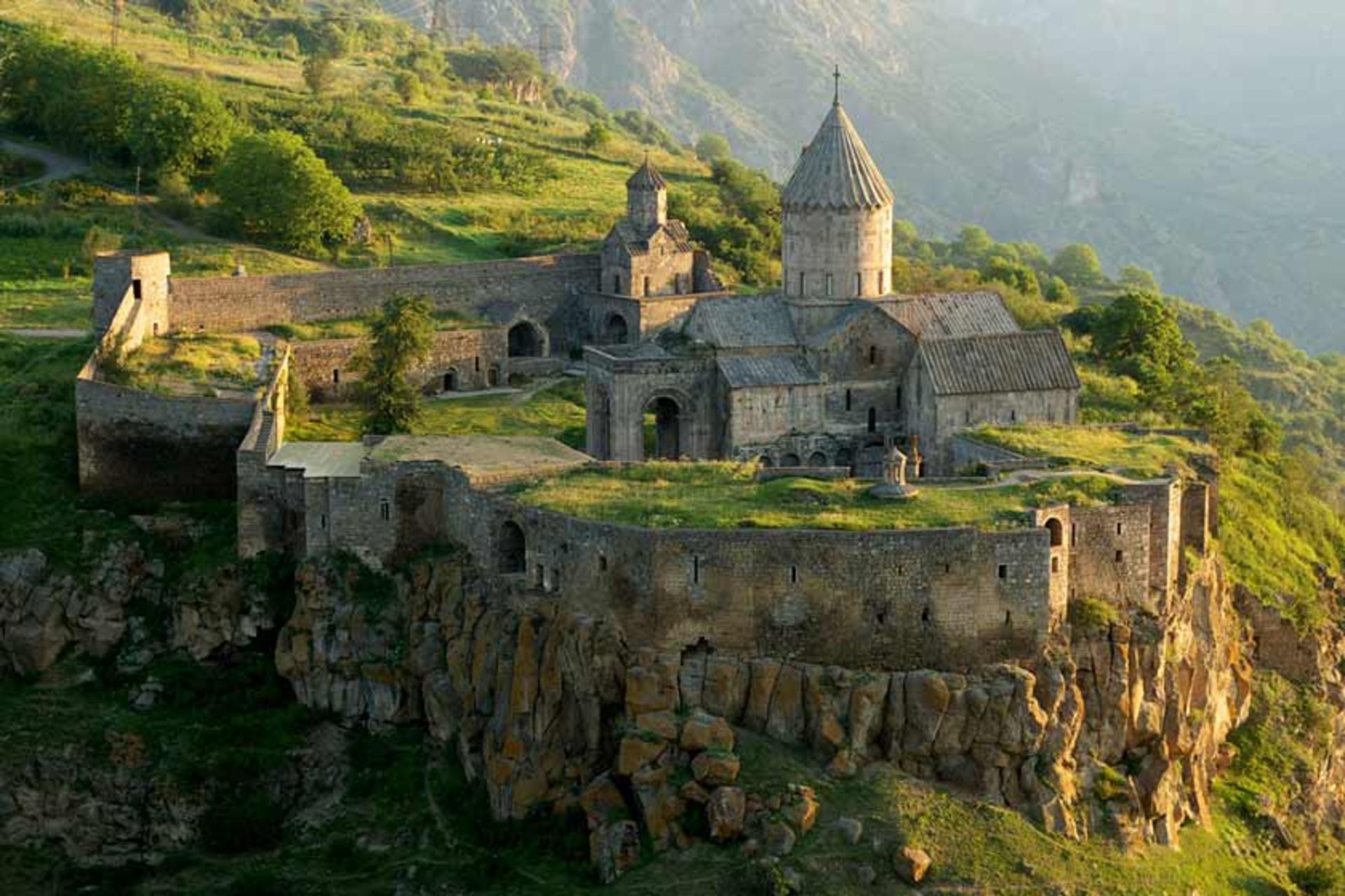 مجموعه صومعه سرا ساناهین