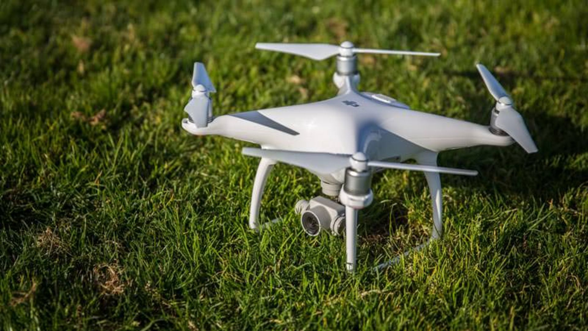 DJI Phantom 4 Quadcopter
