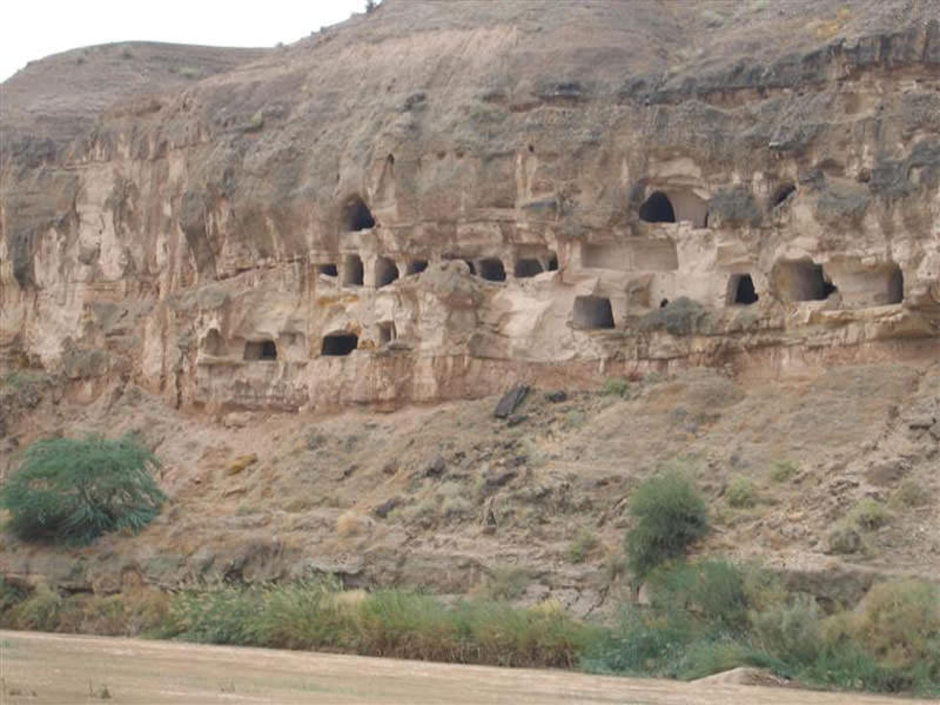 غار چهل‌ خانه