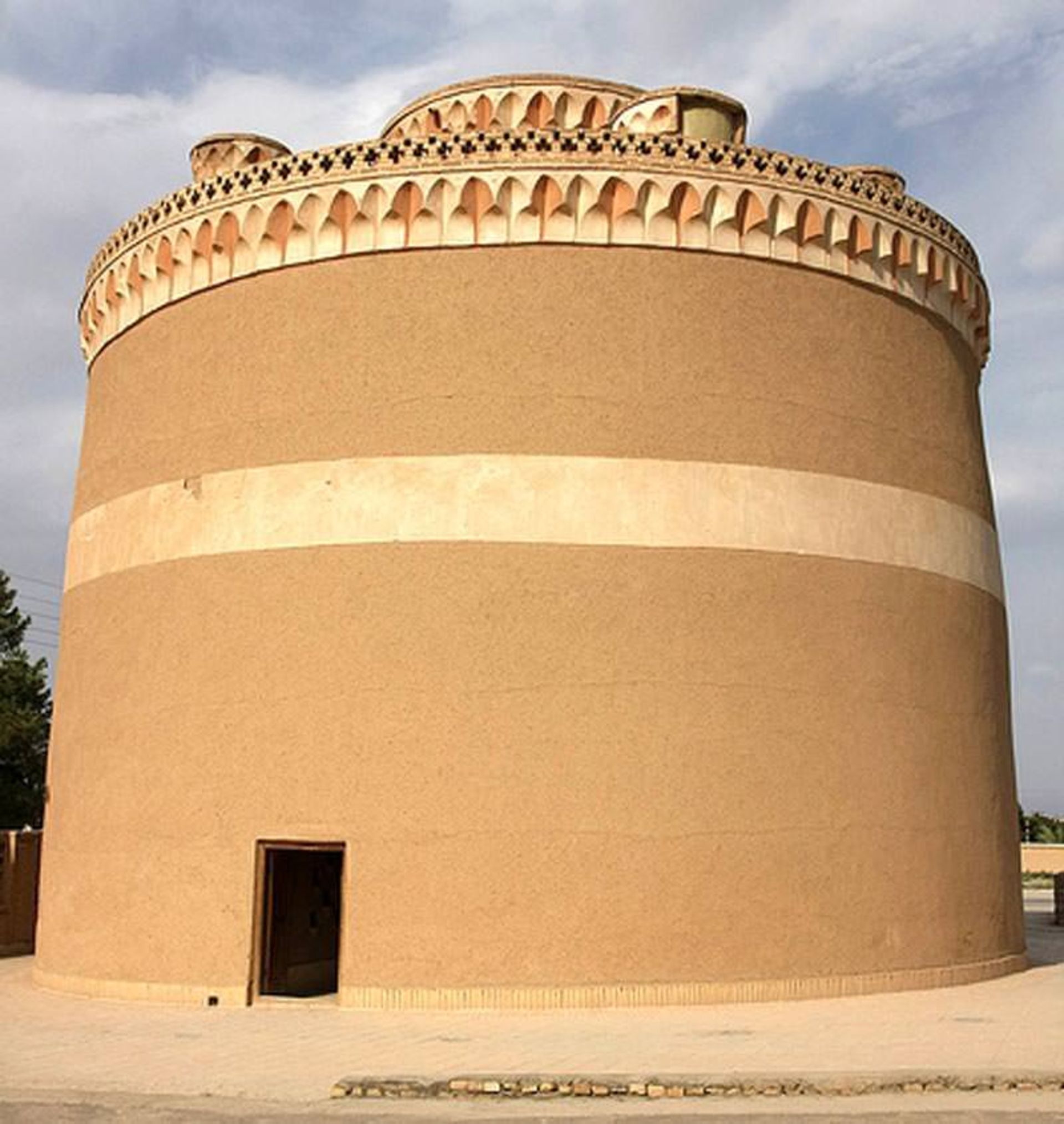 برج کبوترخانه یزد