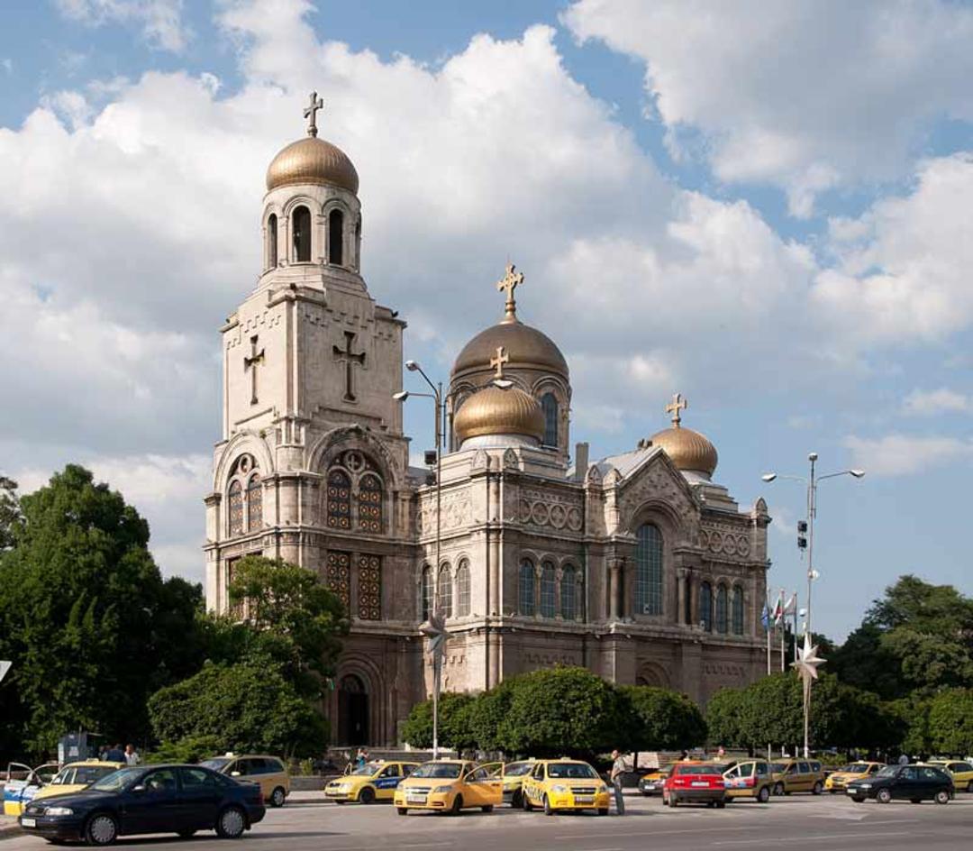 کلیسای جامع وارنا