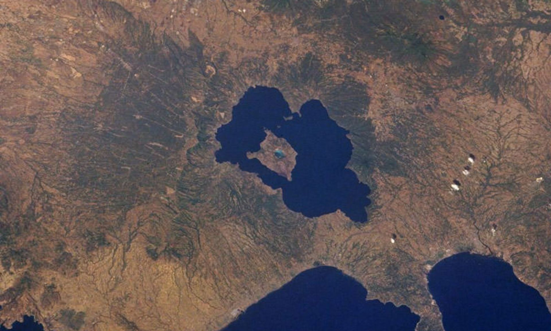 جزیره تو در تو فیلیپین