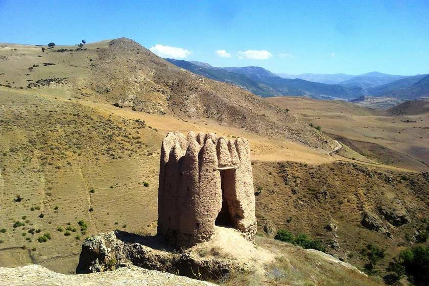 قلعه گرماور کجاست| سیاهکل| بهار گیلان| می هتل