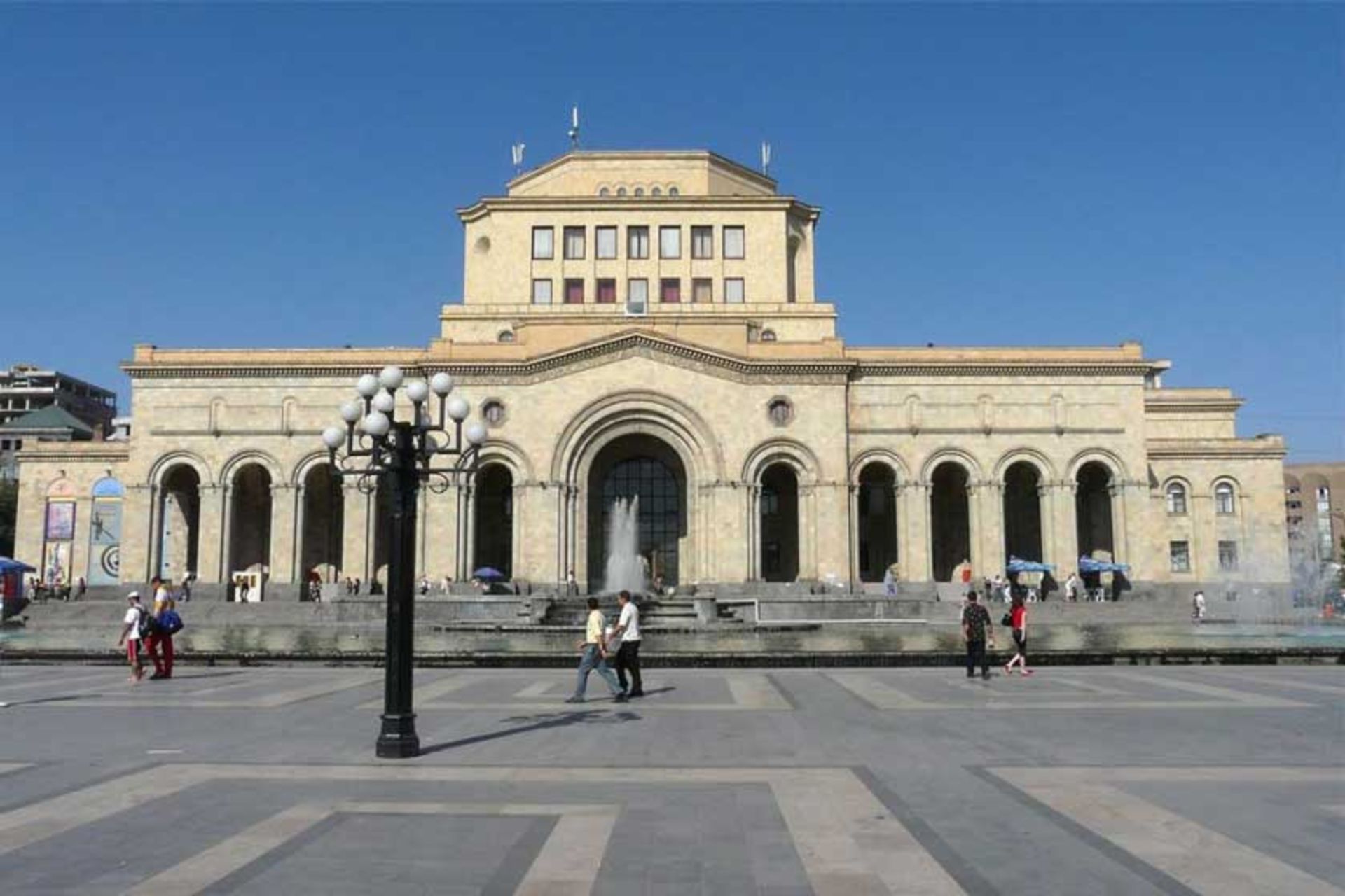 موزه تاریخ ارمنستان