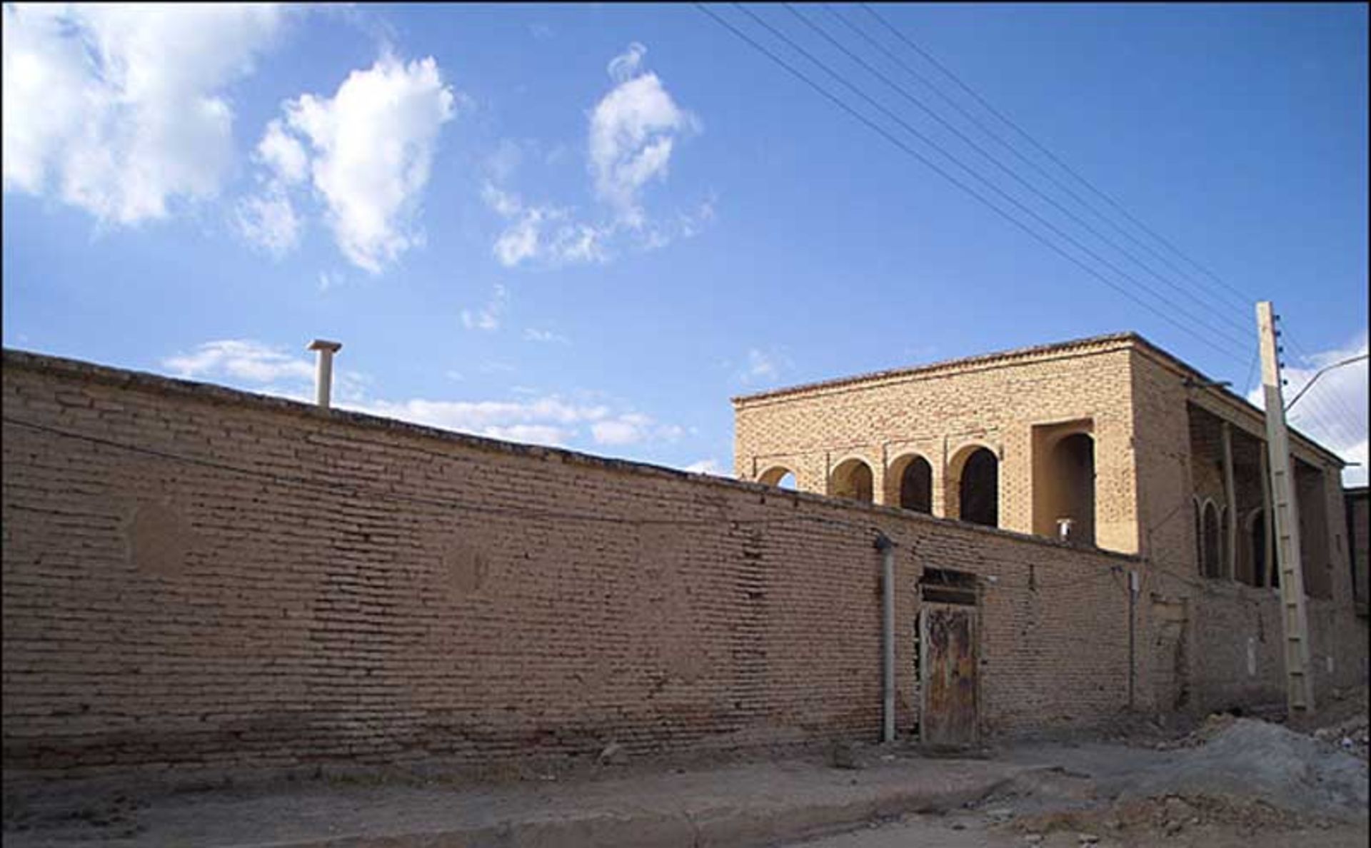 قلعه تاریخی فرخشهر