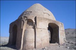 آتشکده چهار طاقی