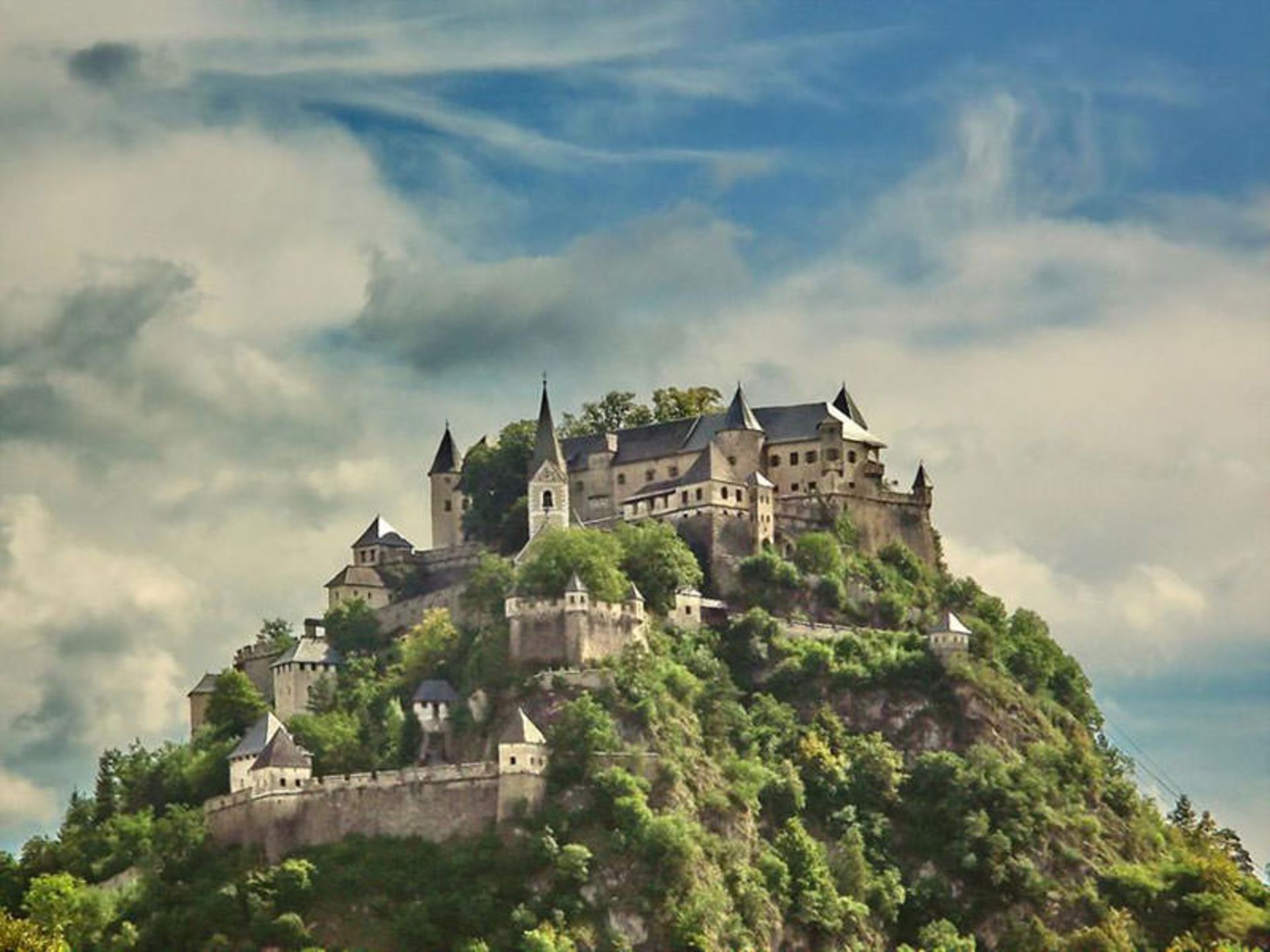 قلعه هوچواسترویتز