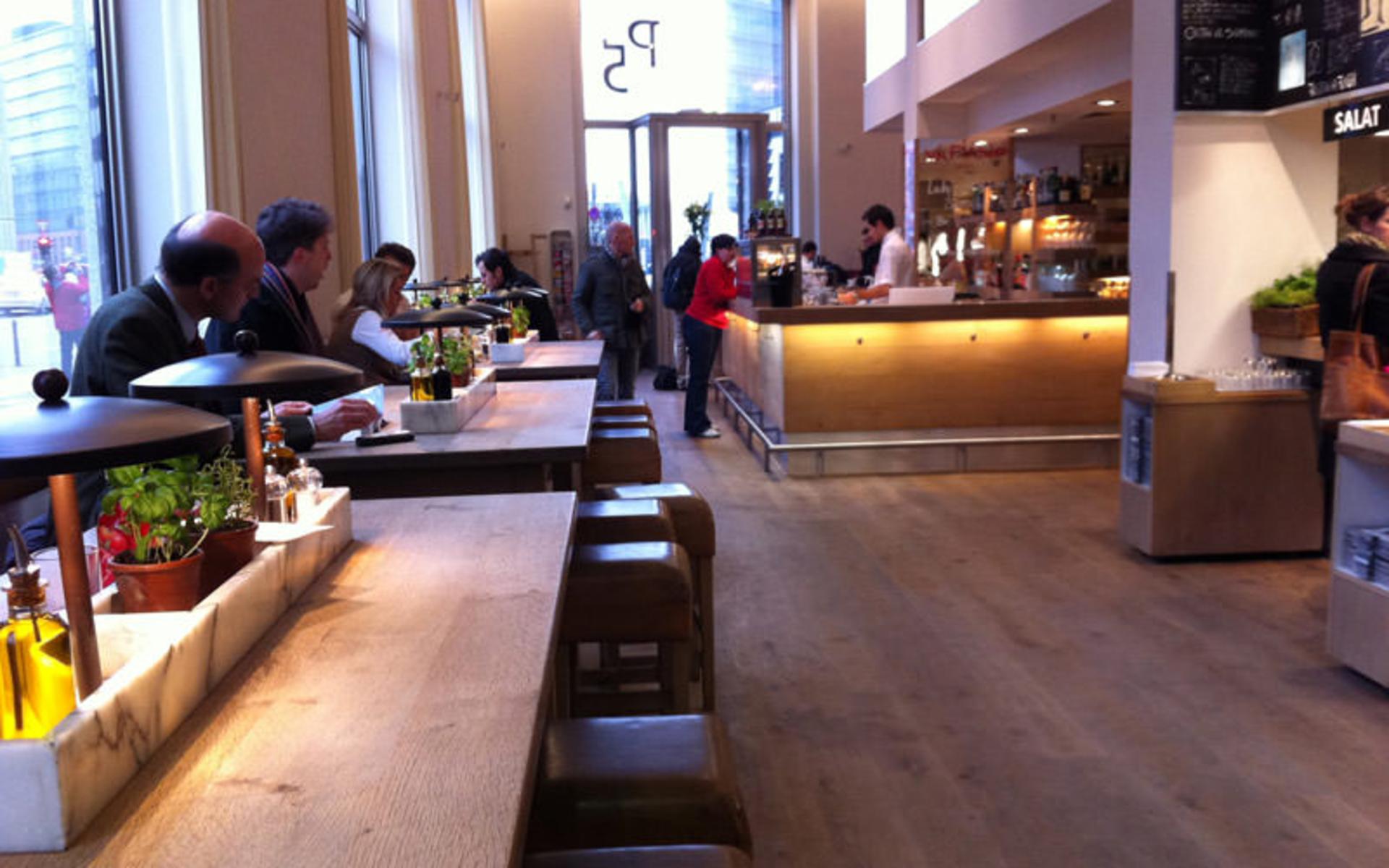 رستوران Vapiano Berlin Potsdamer Platz