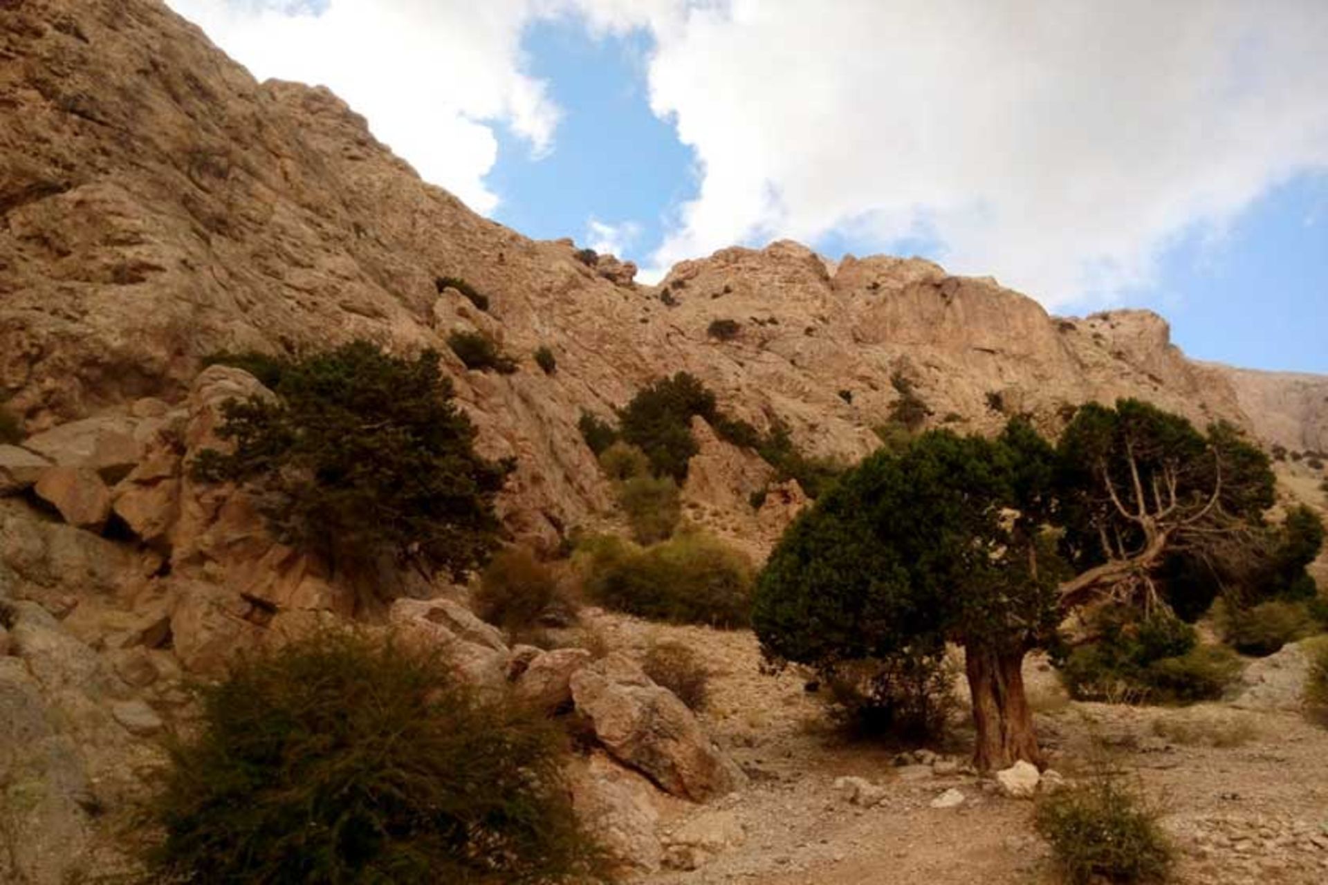 تنگه زندان