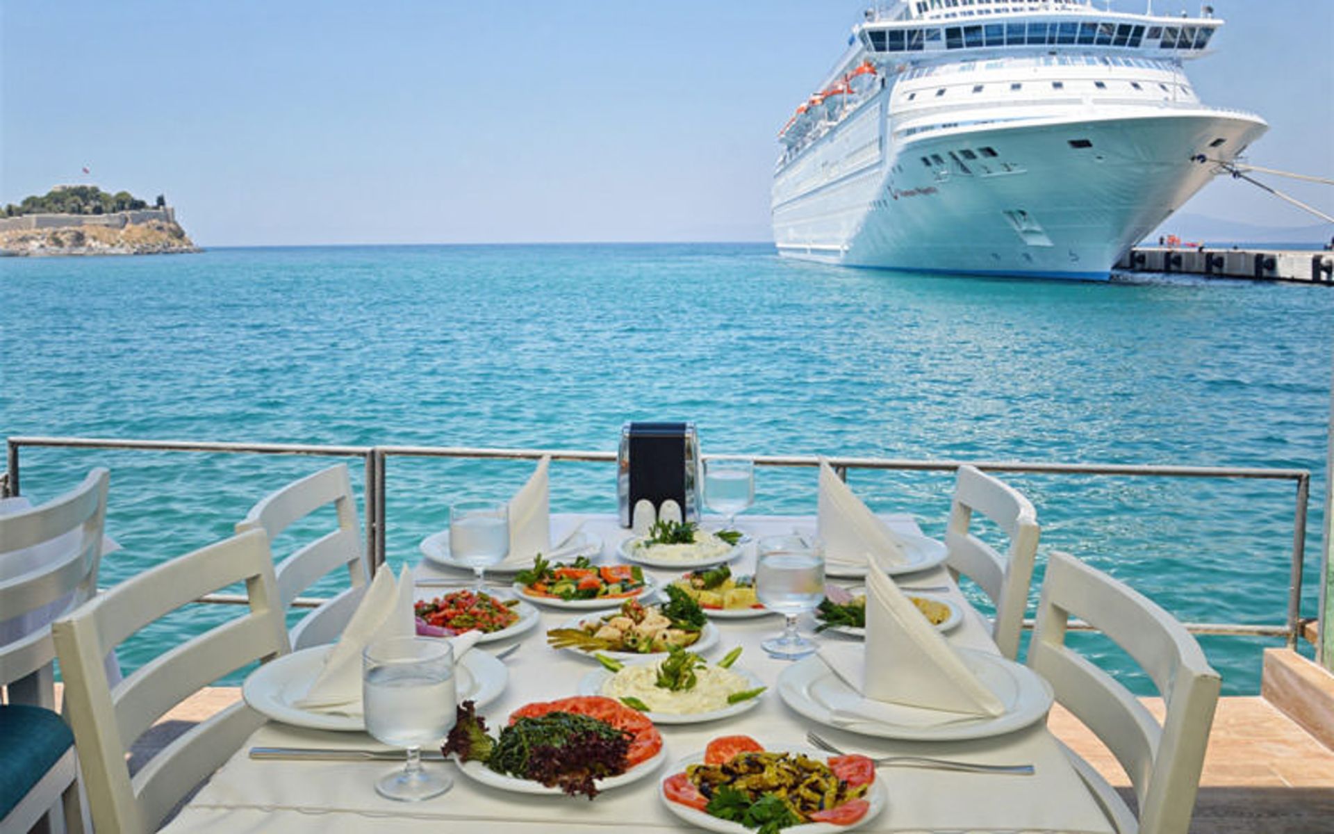 رستوران Ferah Restaurant