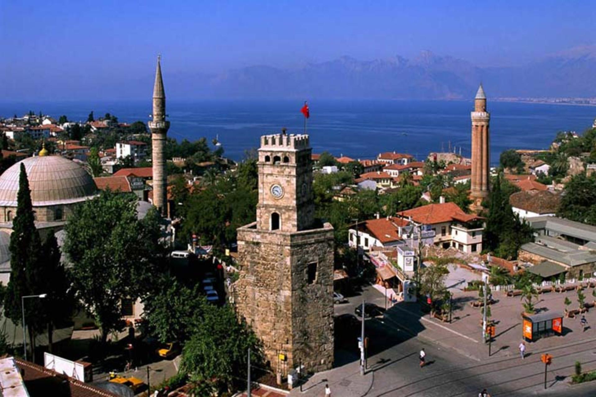 برج ساعت آنتالیا