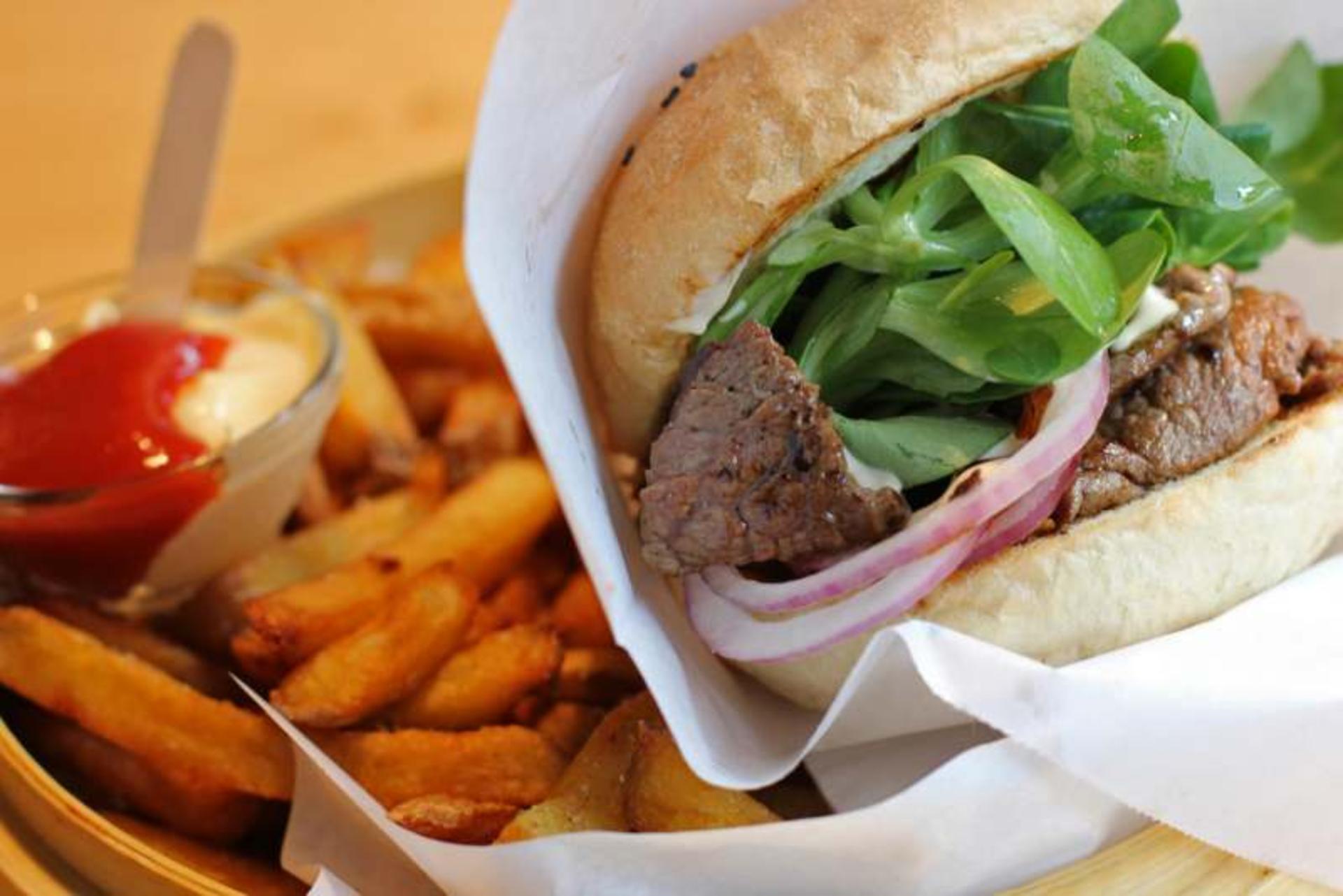 رستوران Shiso Burger
