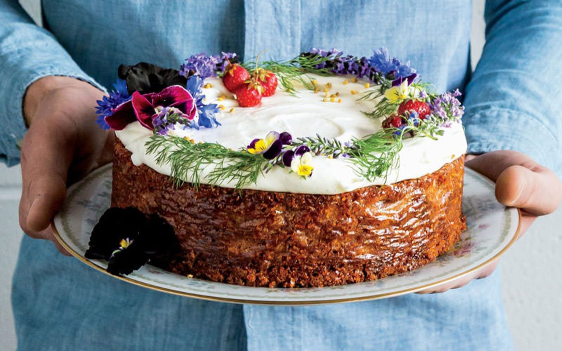 کیک عسل (honey cake)