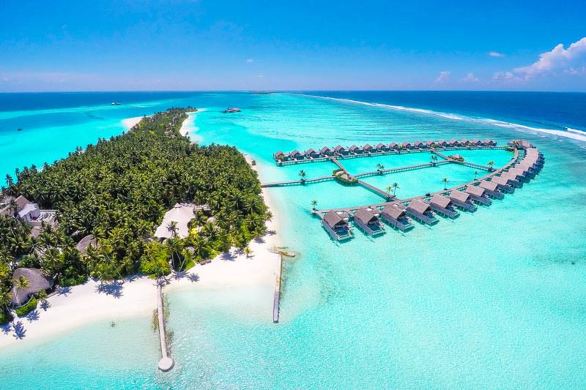 هتل لوکس مالدیو