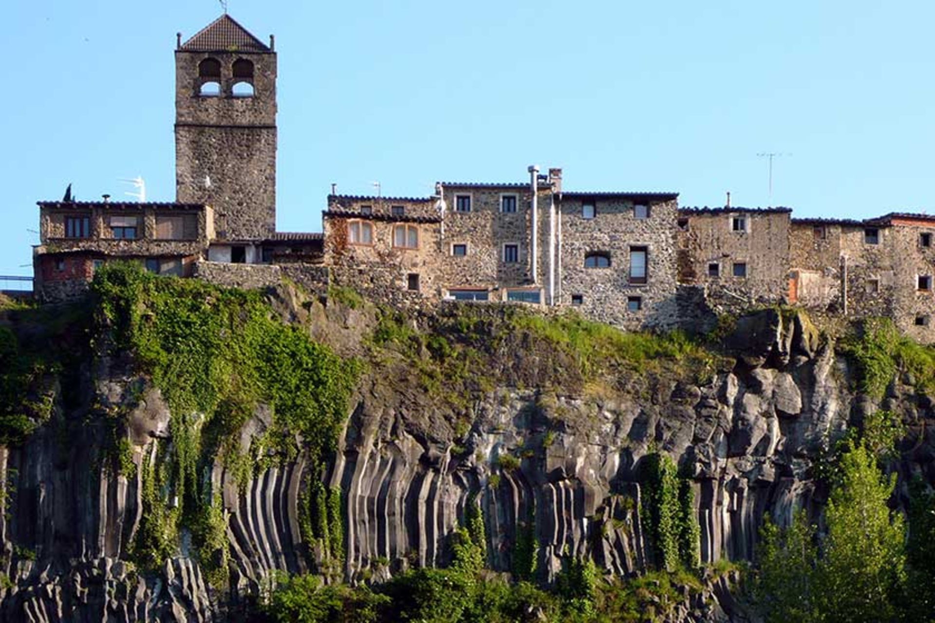 Castellfullit de la Roca، کاتالونیا