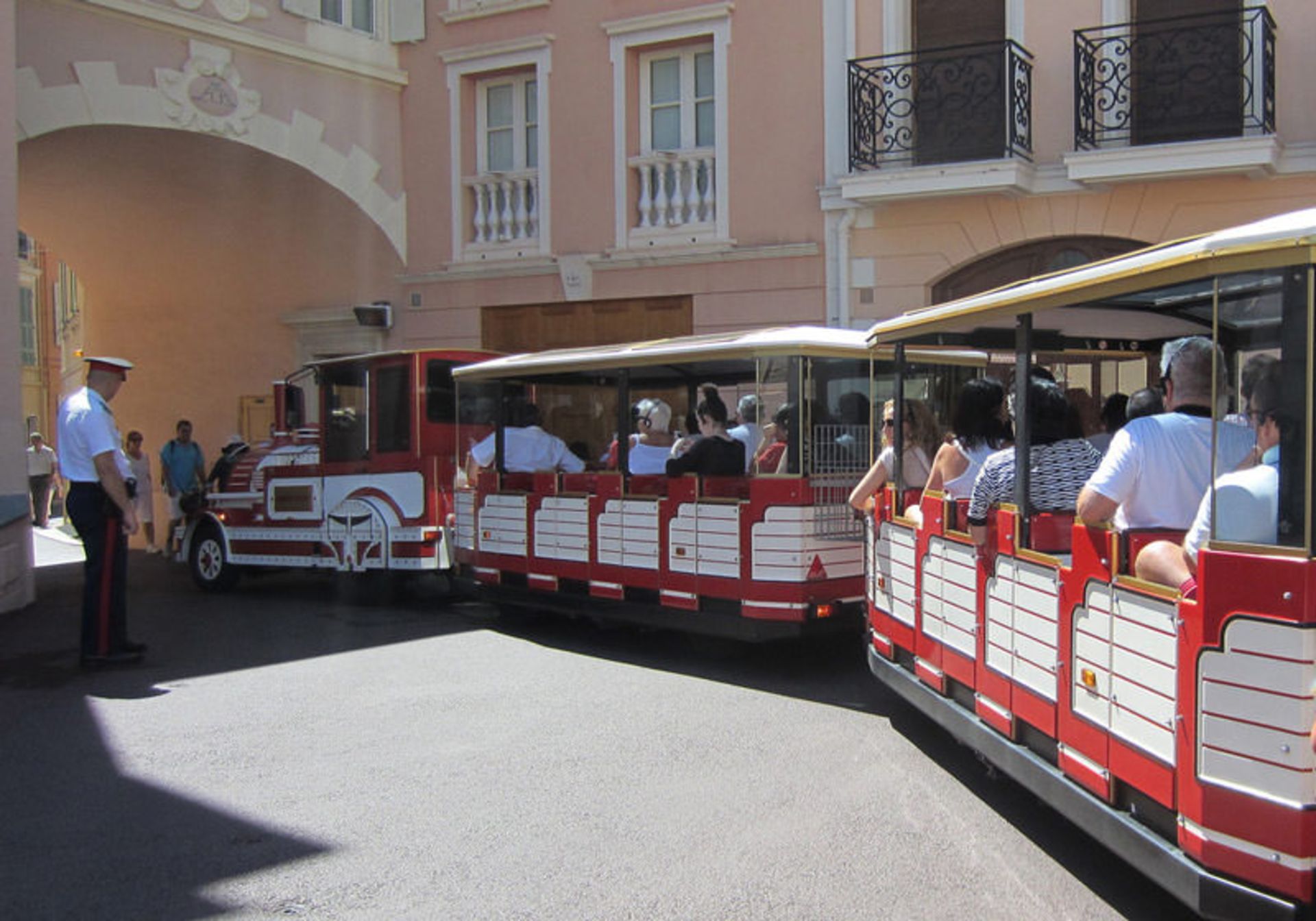 قطار گردشگری Azur Express