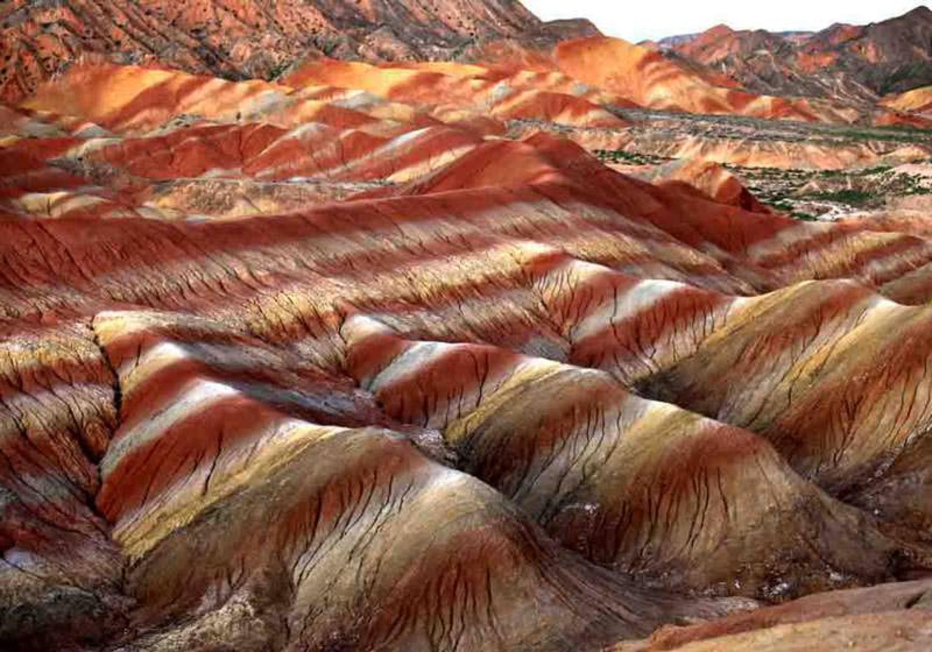 زمین‌ ها ی تغییر شکل یافته‌ ی دانژیا