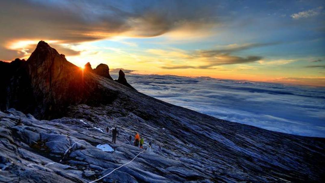 کوه کینبالو (Kinabalu)