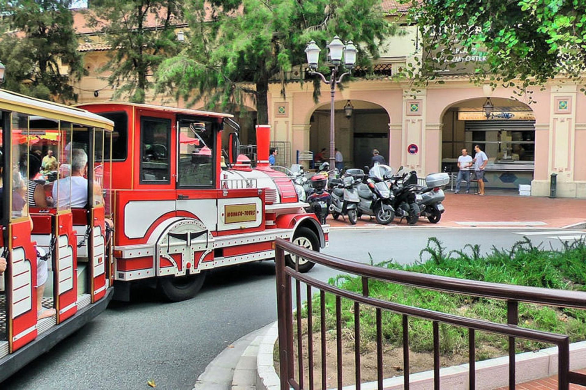قطار گردشگری Azur Express