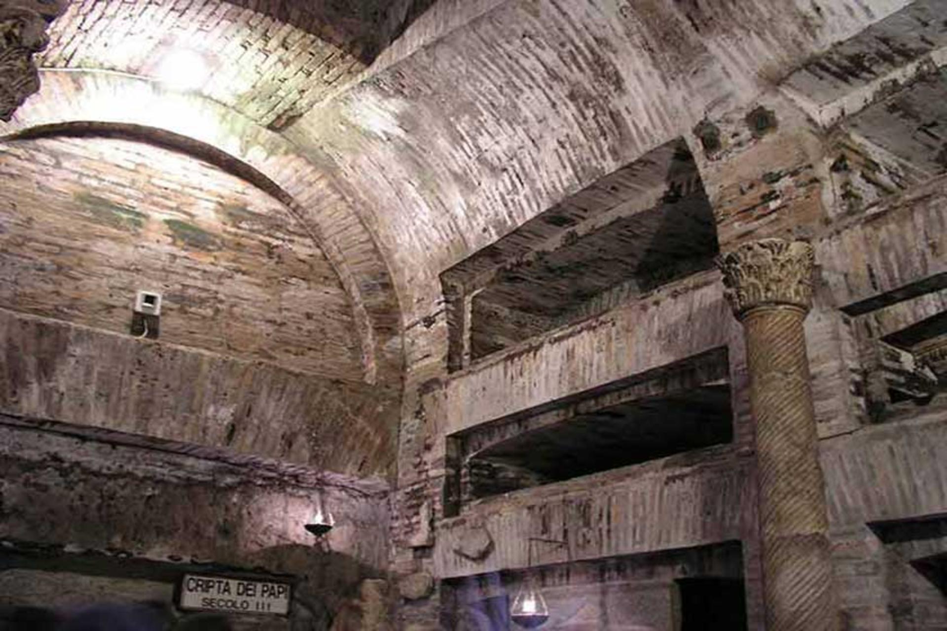 کاتاکومب و جاده آپیان