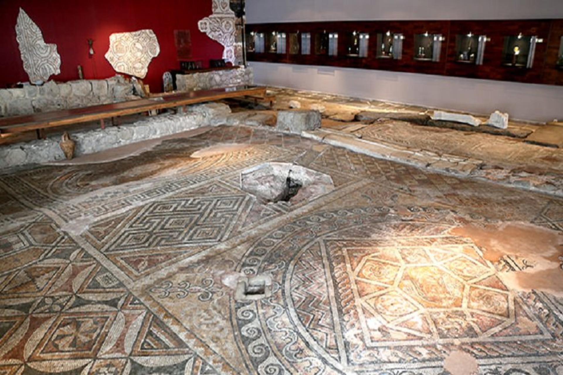 مرکز فرهنگی تراکارت