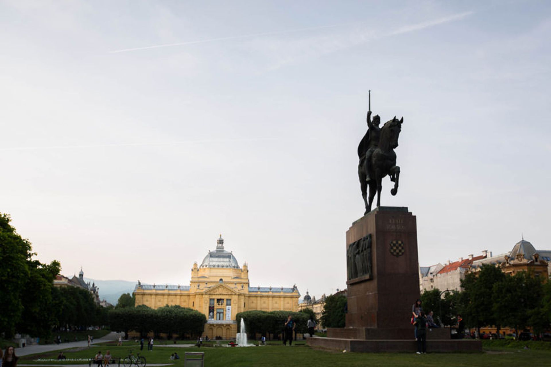 میدان کینگ تومیسلاو