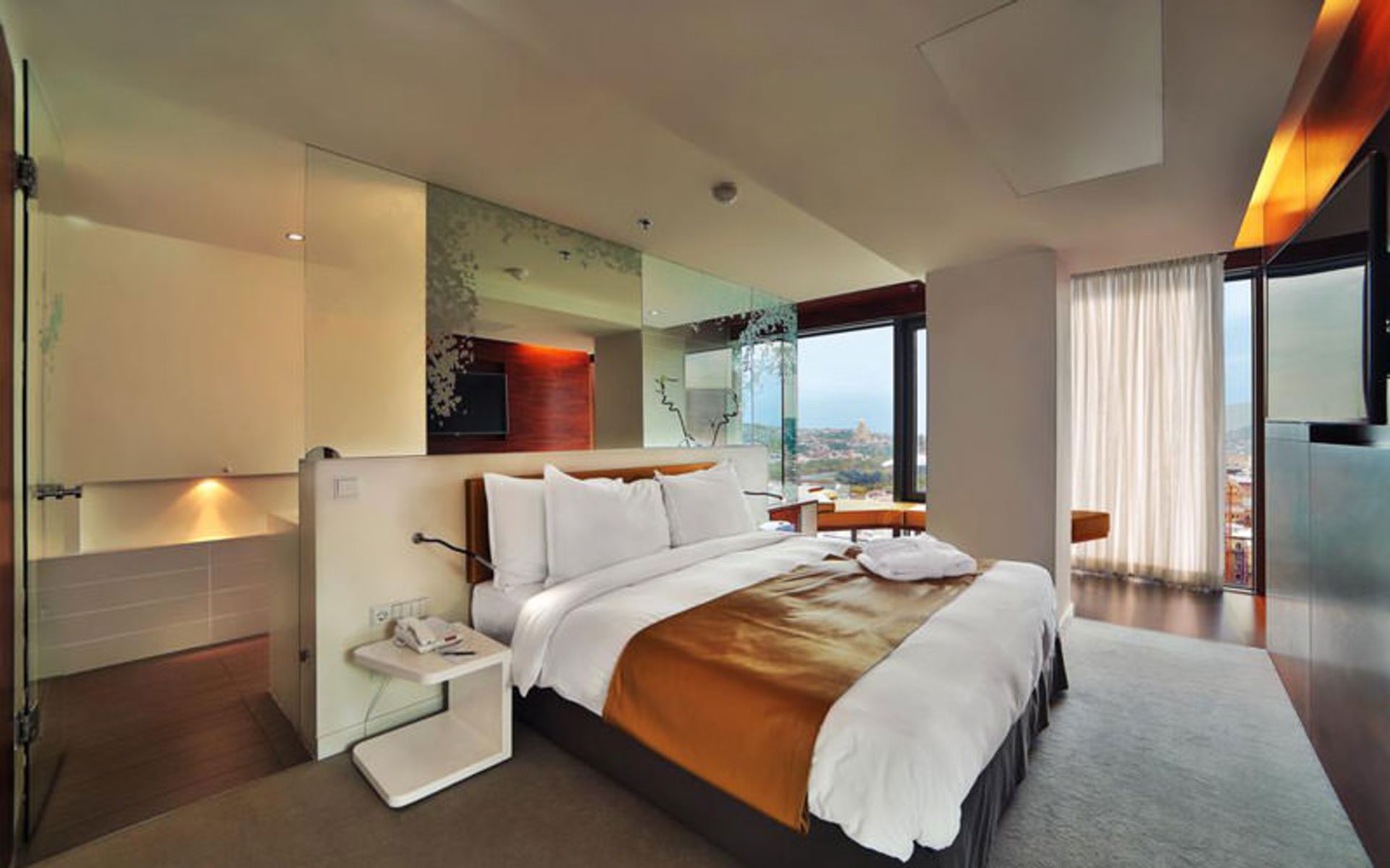 هتل رادیسون بلو ایوِریا (Radisson Blu Iveria Hotel)