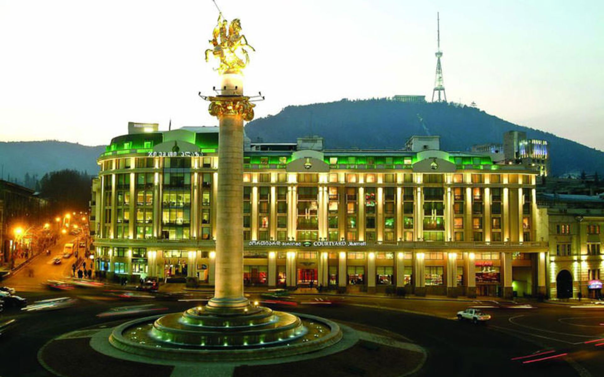 هتل کورتیارد بای مریوت تفلیس (Courtyard by Marriott Tbilisi)