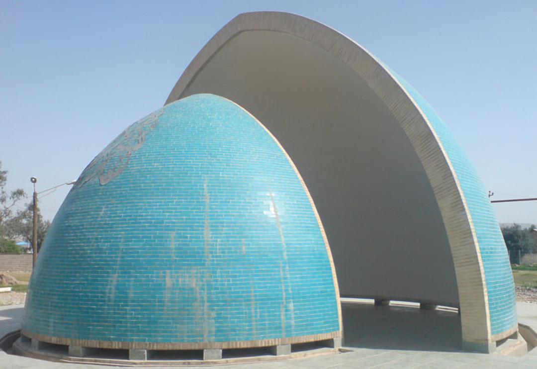 آرامگاه قیصر امین پور
