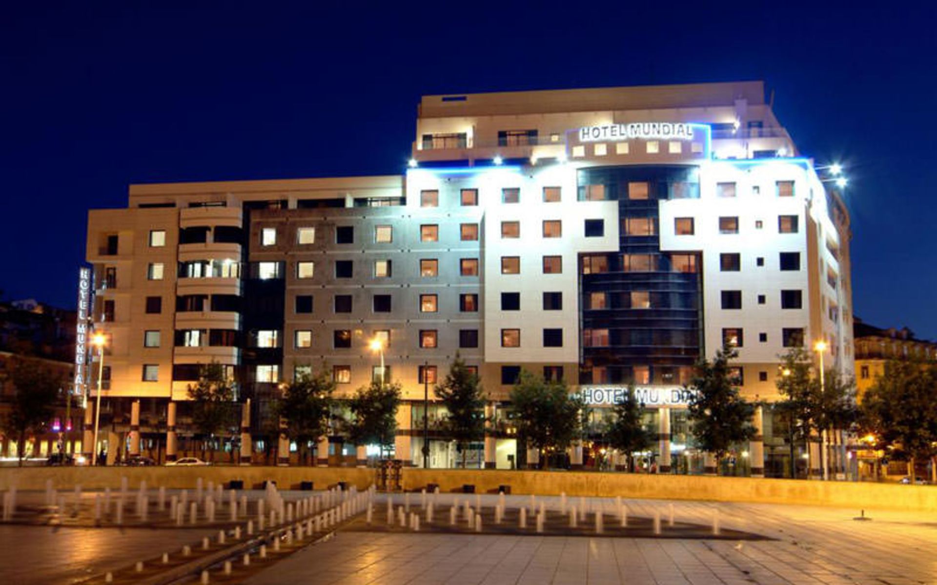هتل موندیال (Hotel Mundial)