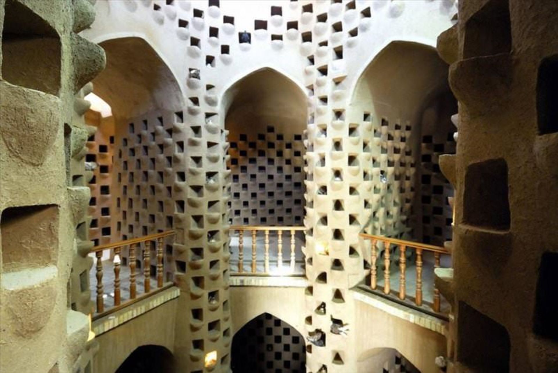 کبوترخانه میبد