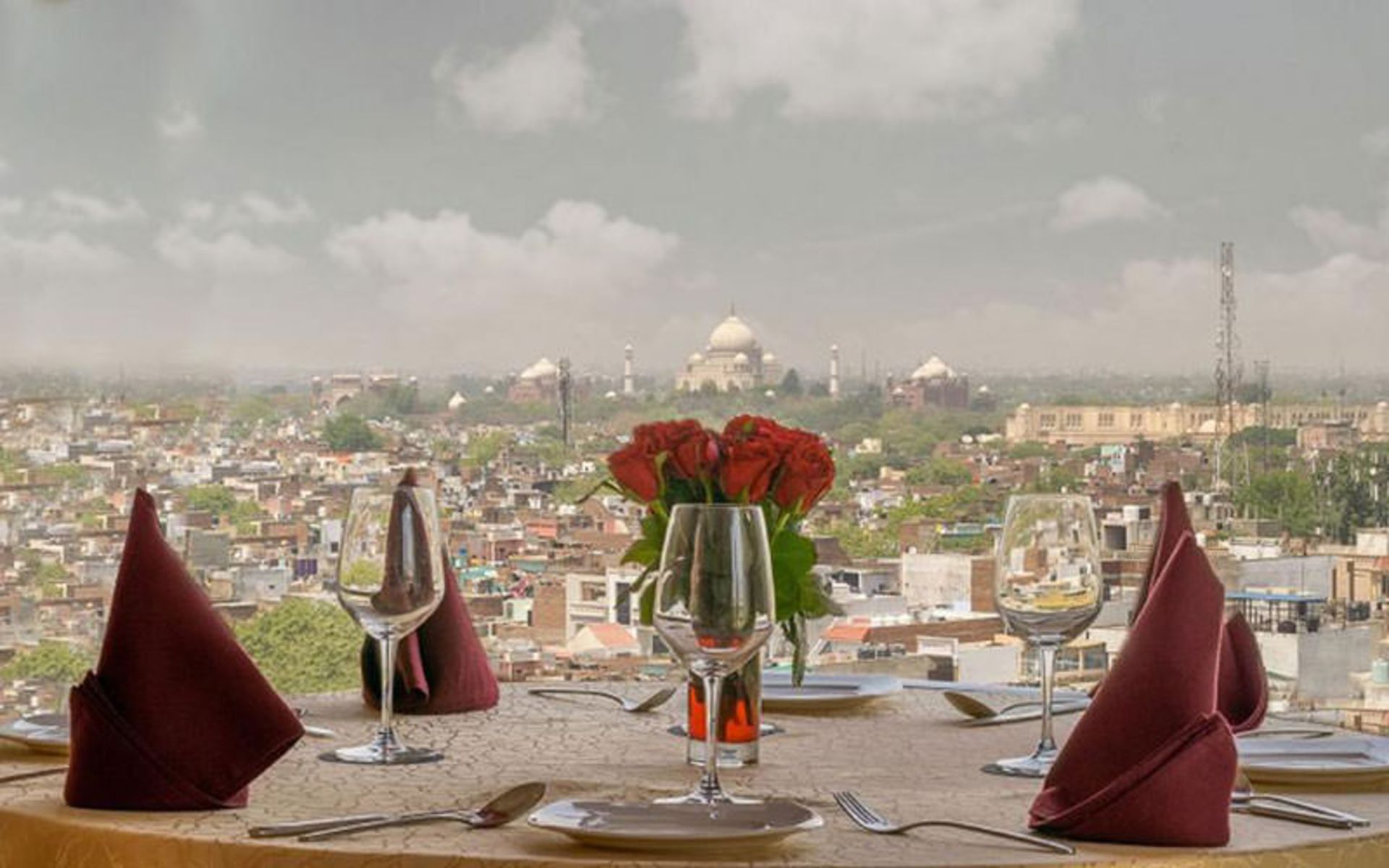 هتل فور پوینت بای شرایتون آگرا (Four Points by Sheraton Agra)