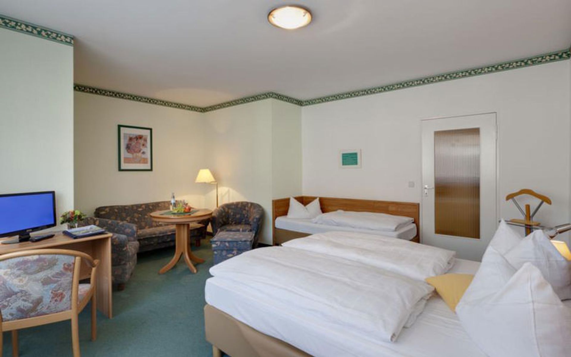 هتل کارولینن هوف (Hotel Carolinenhof)