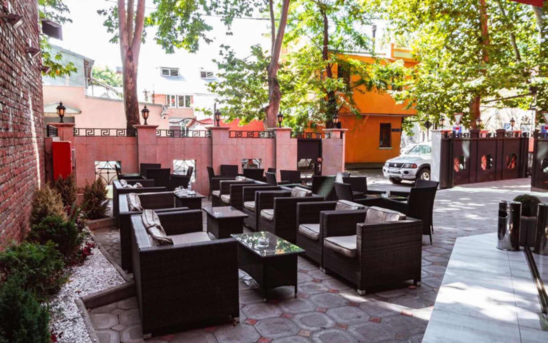 هتل کورال بوتیک (Coral Boutique Hotel)